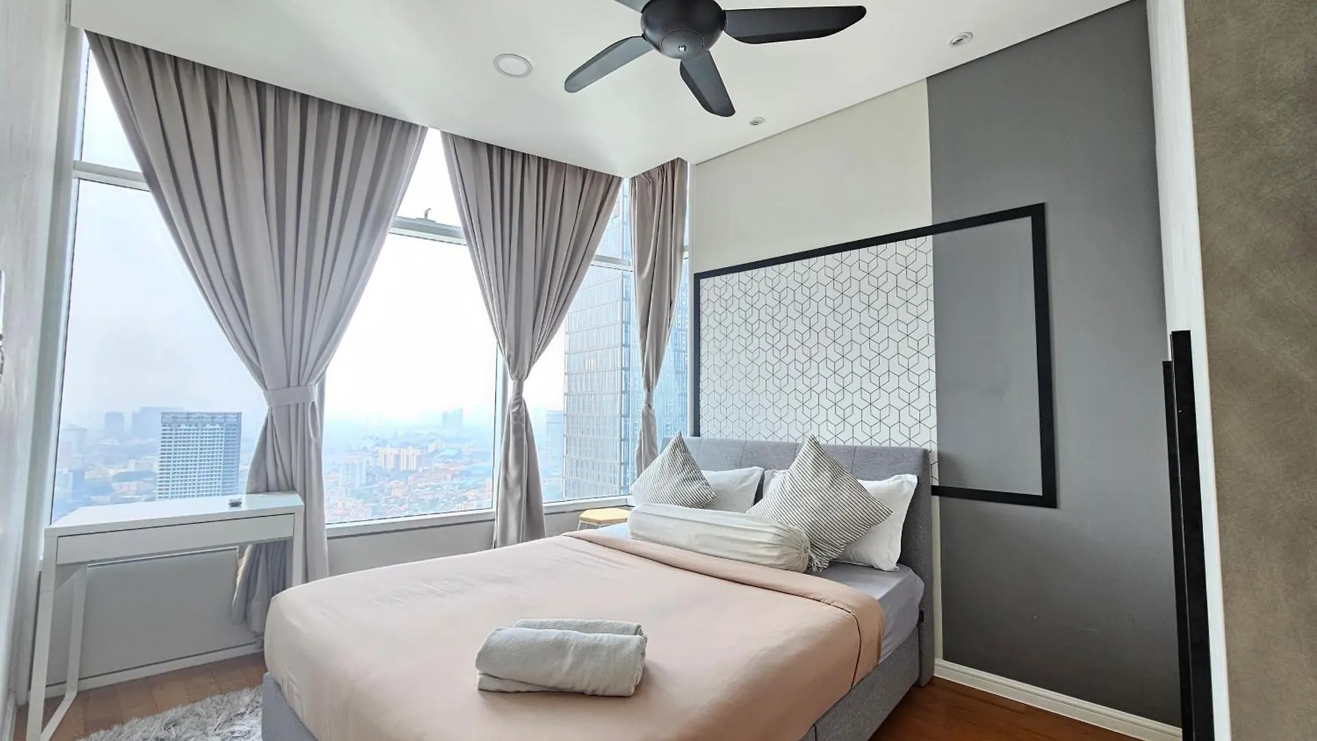 Sky Suites & Residence Klcc 吉隆坡 0*,